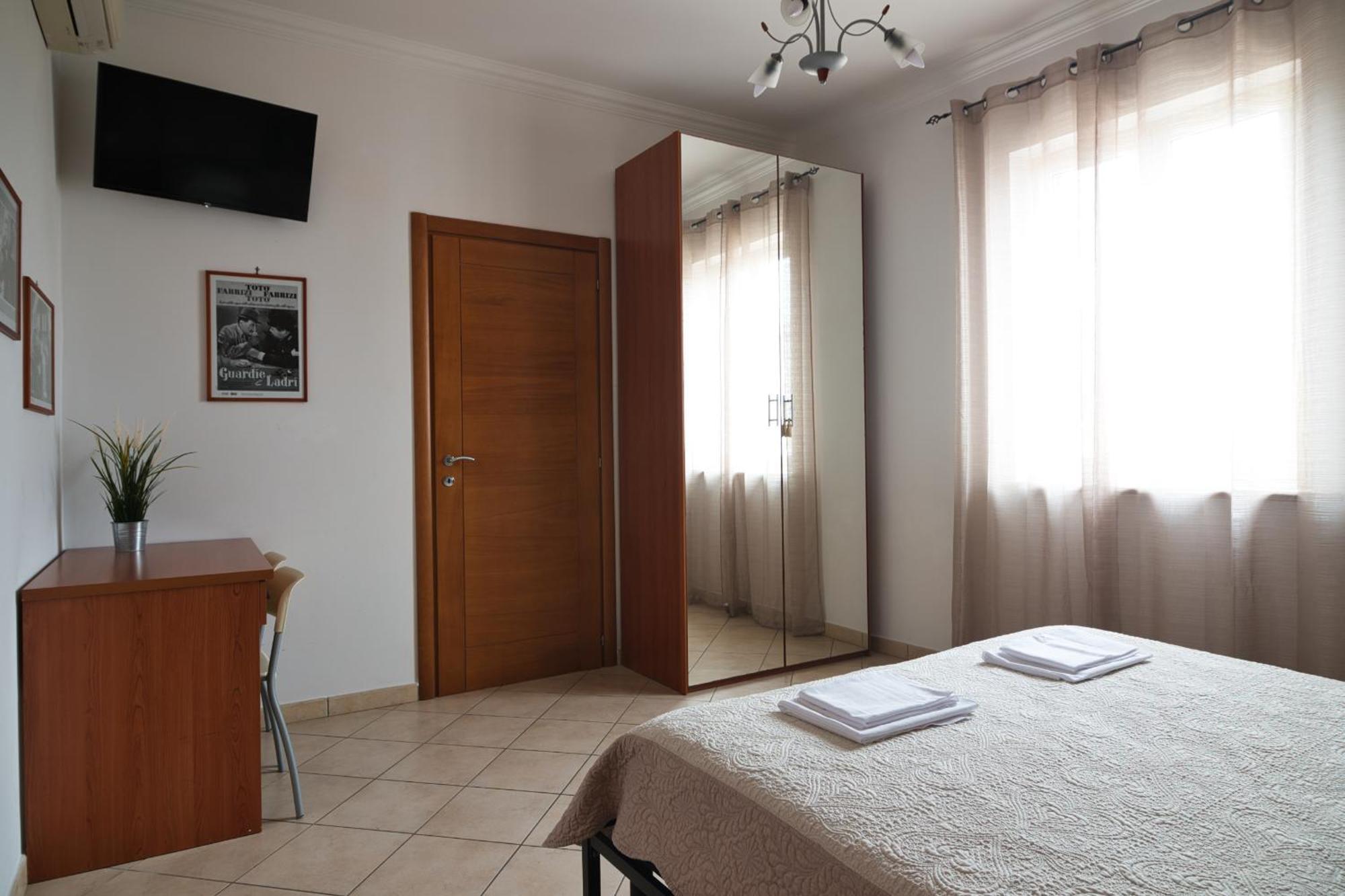 La Casa Degli Artisti 1 Hotel เน็ตตูโน ภายนอก รูปภาพ